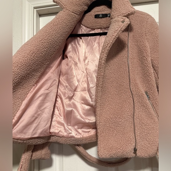 Missguided Pink Faux Fur Jacket, Women's Size 4 - Picture 7 of 16